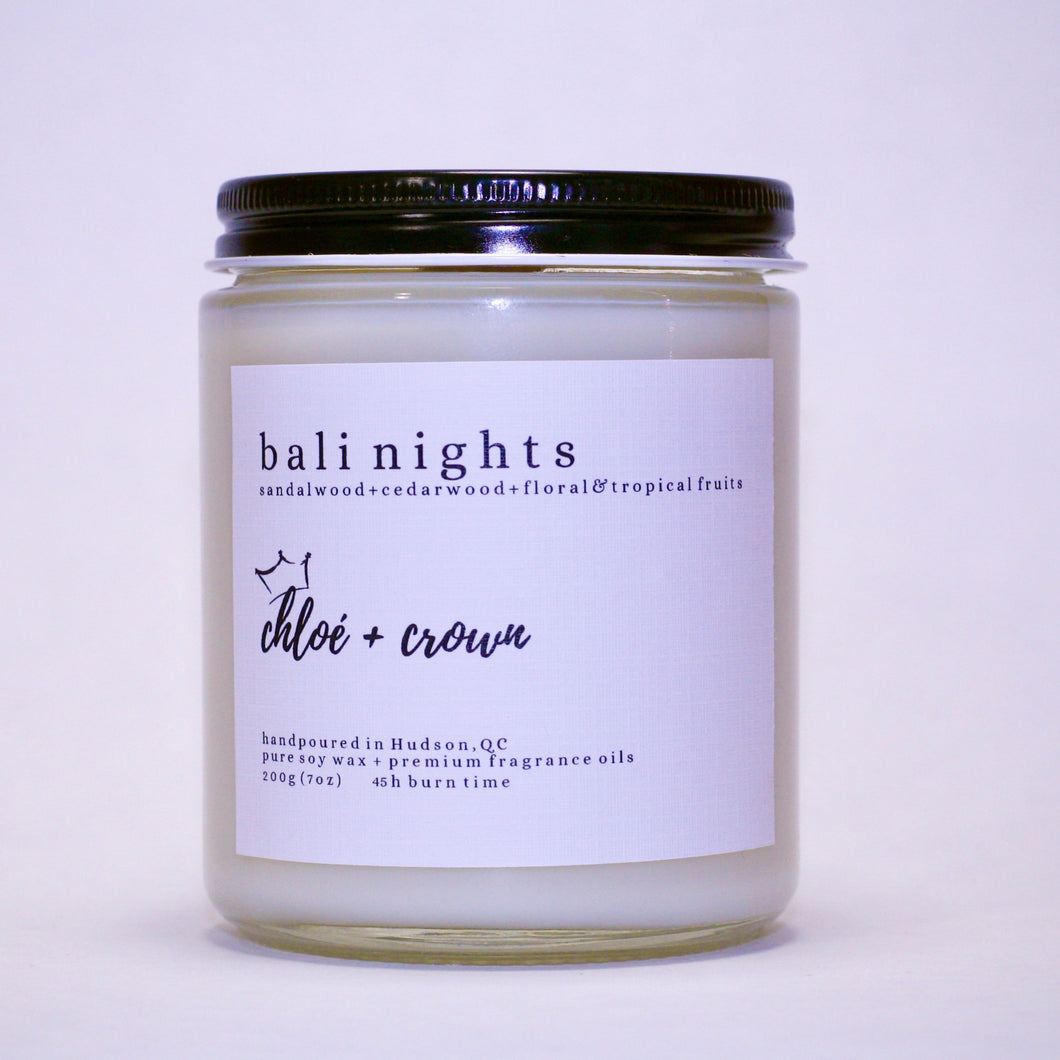 scented soy candle in medium jar with wooden wick | chloe and crown 